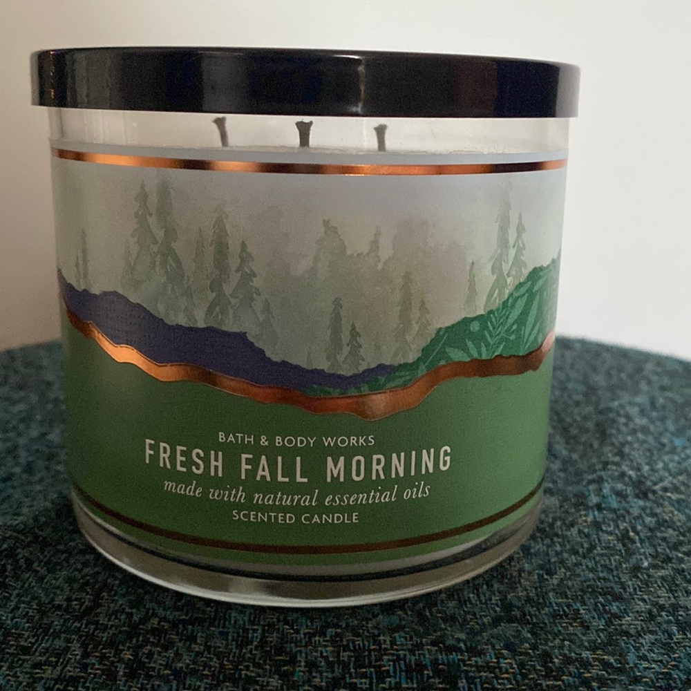 New Fresh Fall Morning B&BW 3 Wick Candle